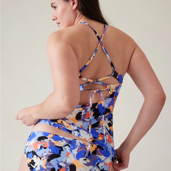 🌹ATHLETA WINDSOME ABSTRACT BLUE TANKINI TOP - Picture 2 of 6